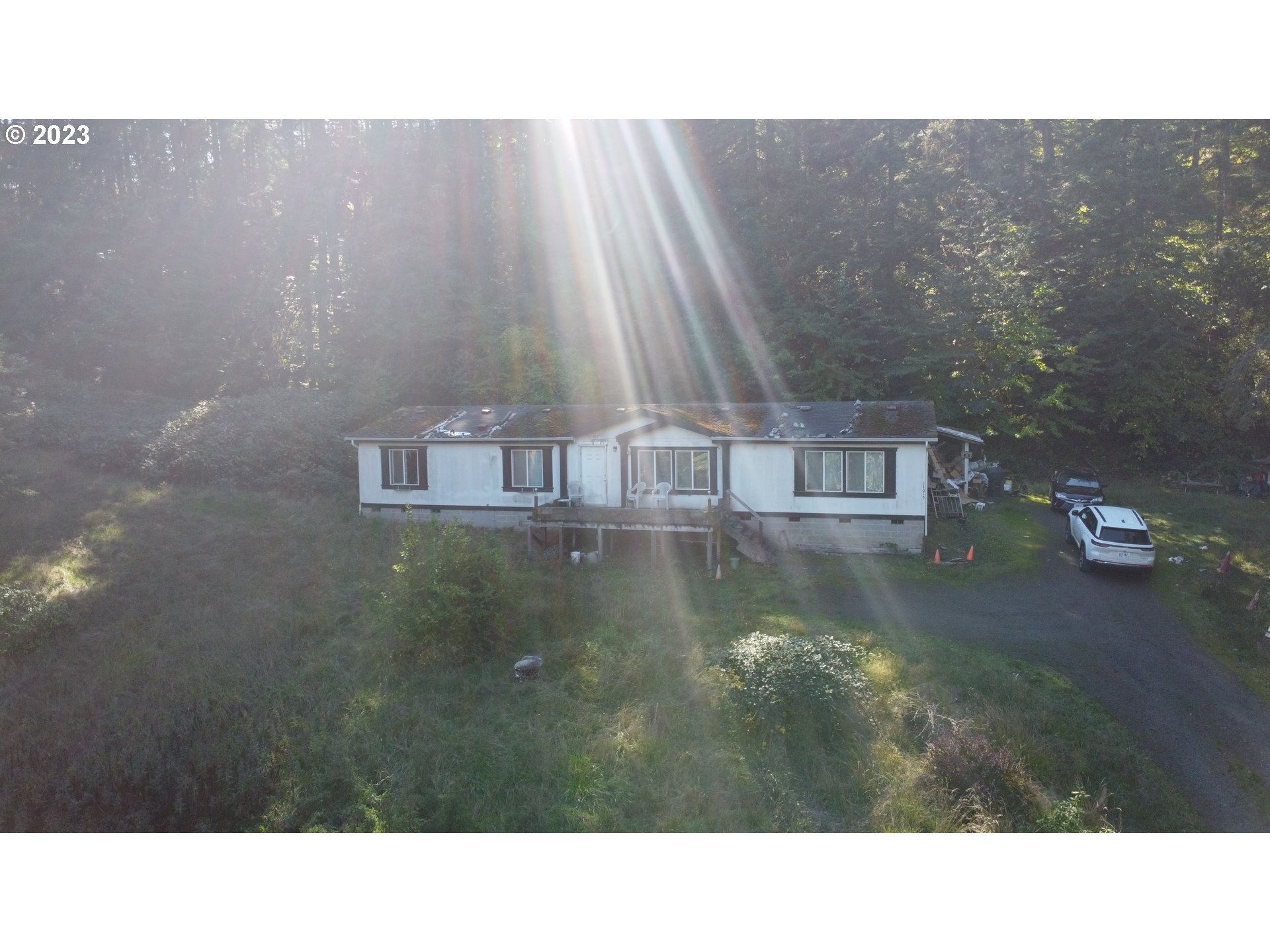 14015 Orchard Knob Road Dallas, OR 97338 - Photo 3 of 11 a black and white photo of a house