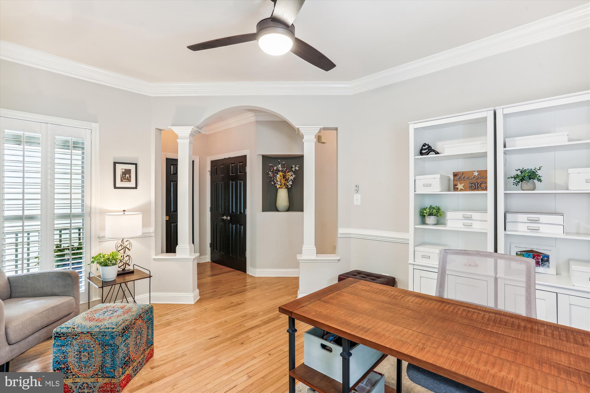 204 Hart Road Gaithersburg, MD 20878 - Photo 14 of 72 Living room looking toward foyer