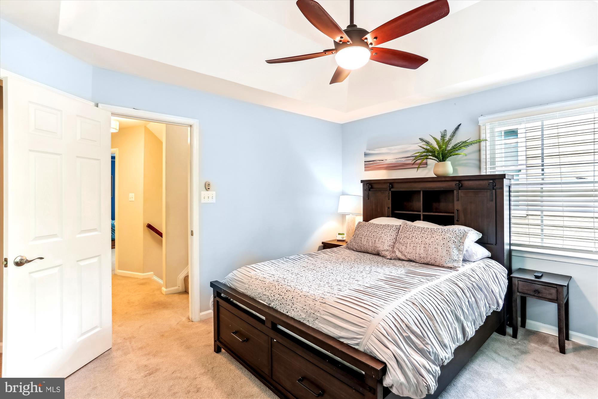 204 Hart Road Gaithersburg, MD 20878 - Photo 34 of 72 Primary bedroom