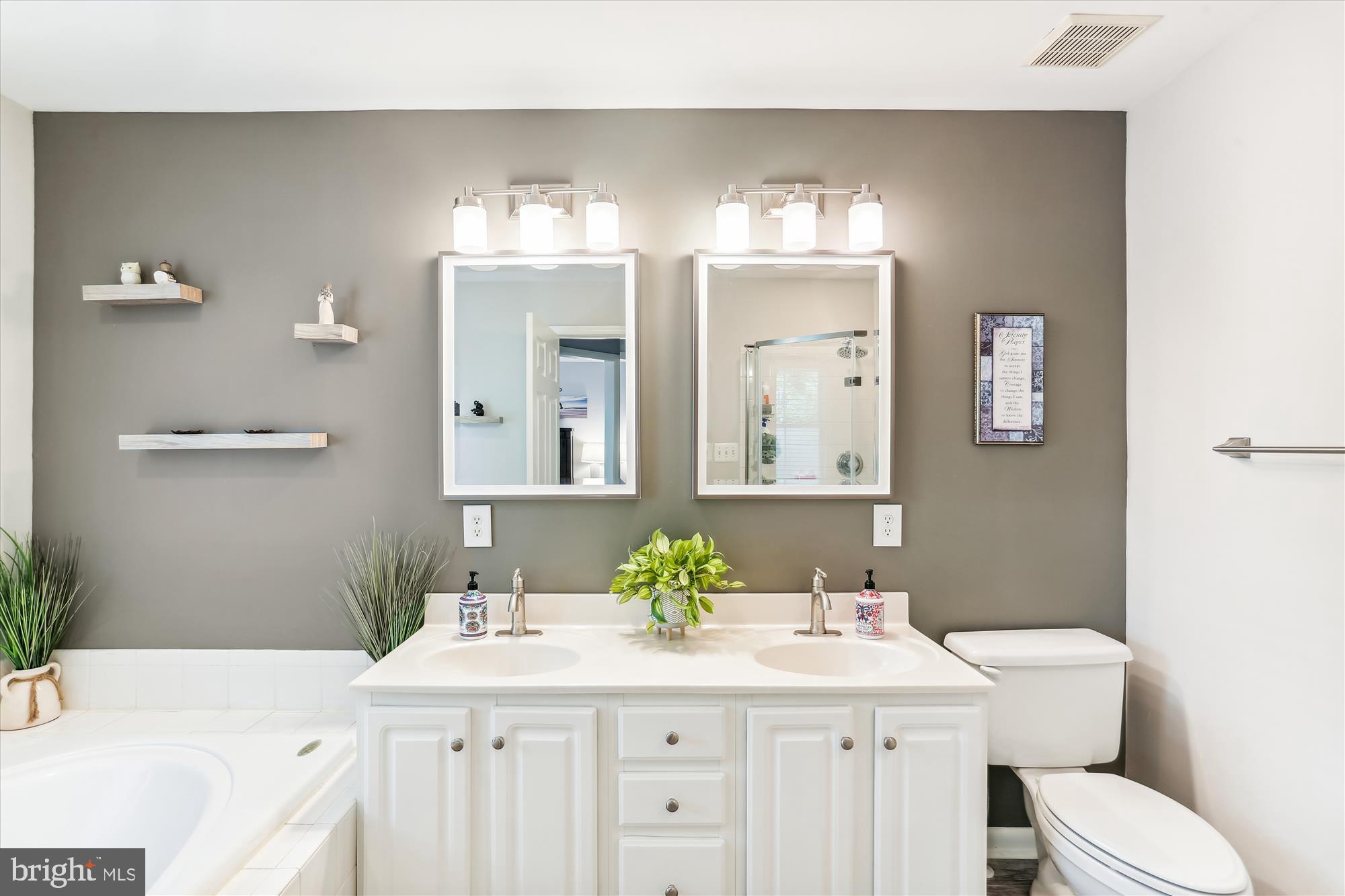 204 Hart Road Gaithersburg, MD 20878 - Photo 35 of 72 Renovated primary bath