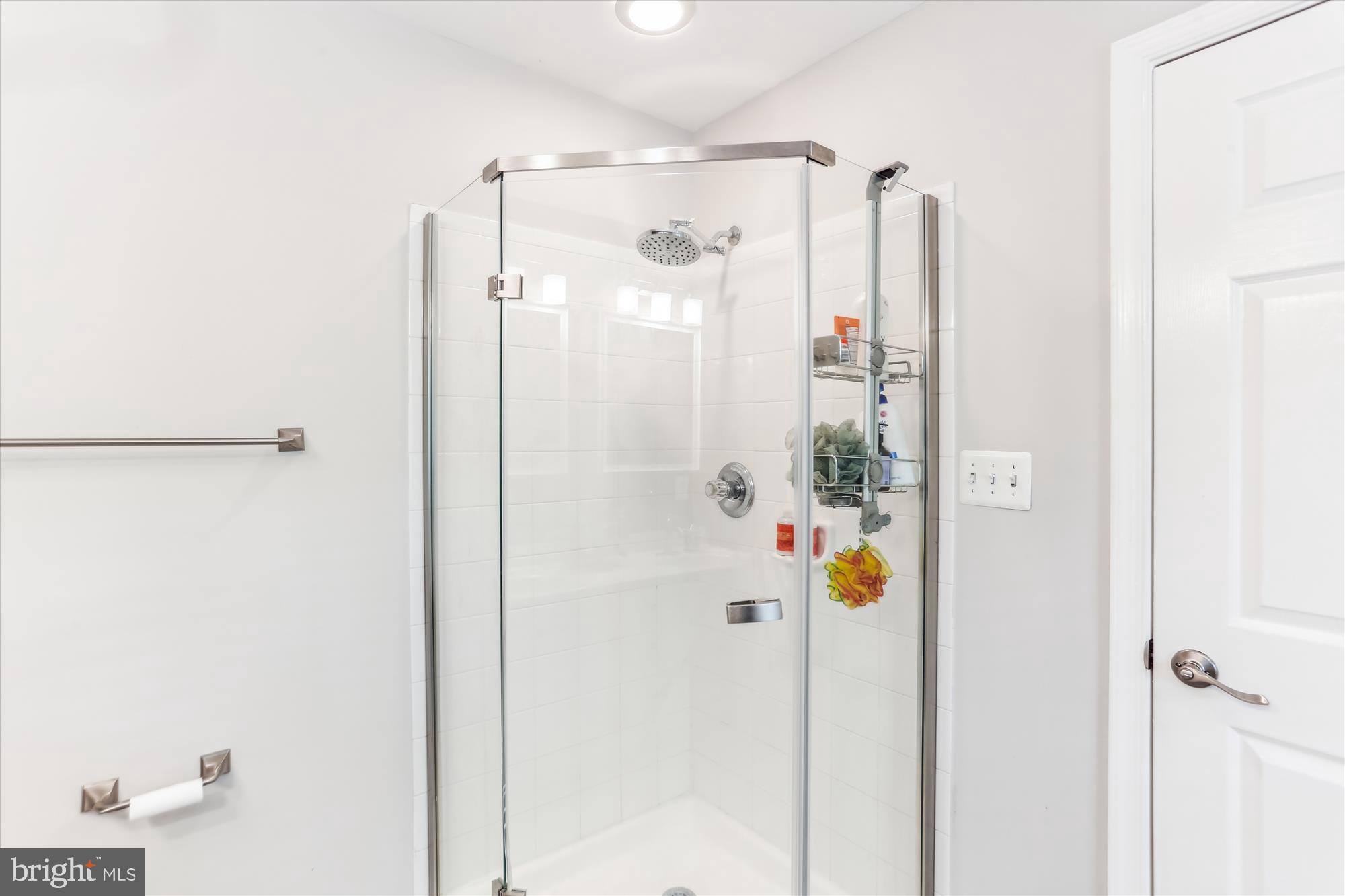 204 Hart Road Gaithersburg, MD 20878 - Photo 37 of 72 Primary bath shower