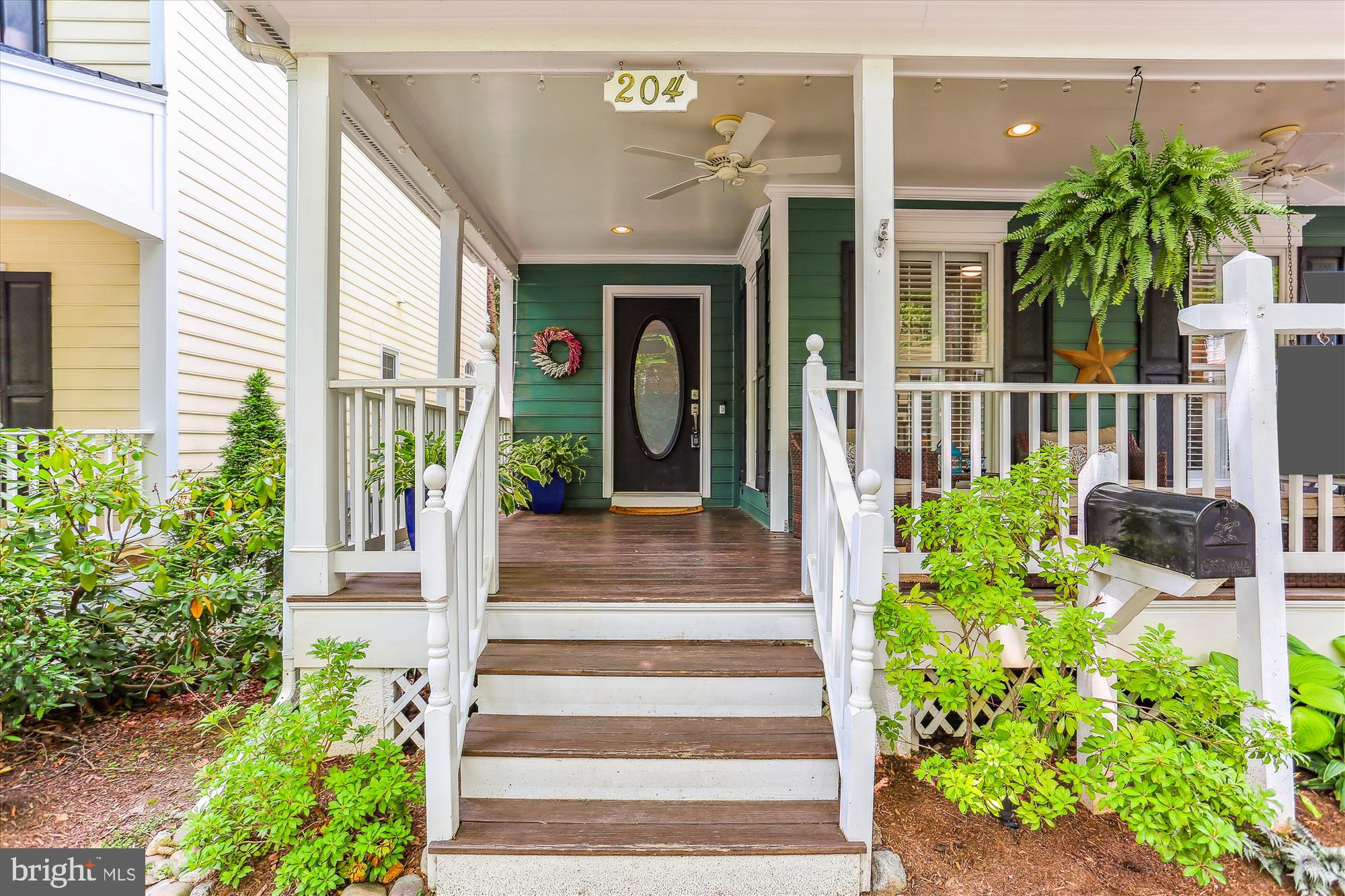 204 Hart Road Gaithersburg, MD 20878 - Photo 4 of 72