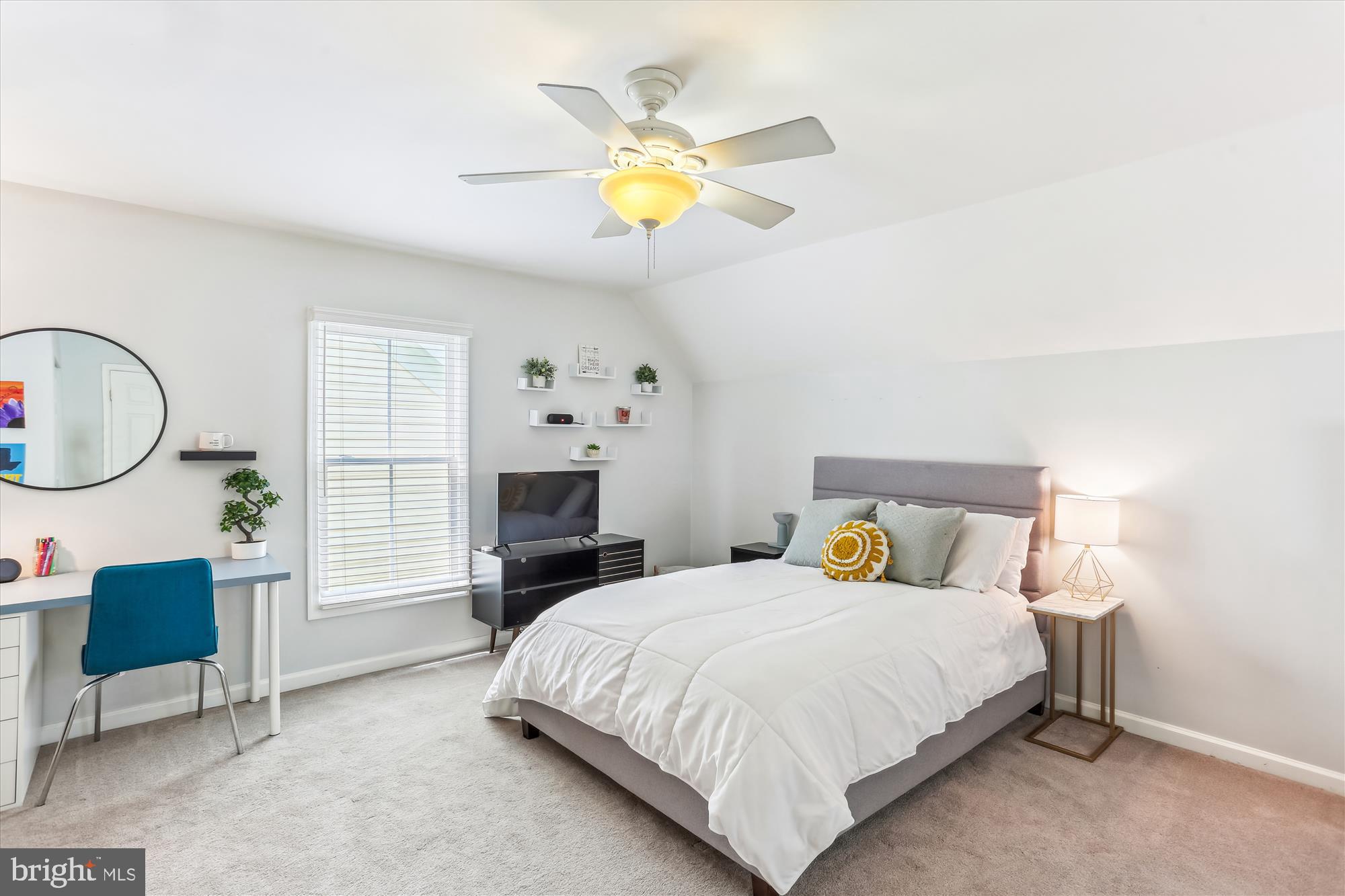 204 Hart Road Gaithersburg, MD 20878 - Photo 45 of 72 Upper level 2 bedroom