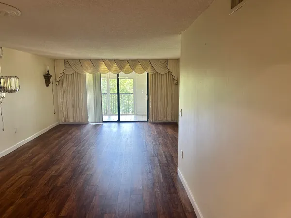 $2,200 | 3521 Environ Boulevard, Unit B503, Lauderhill, FL 33319