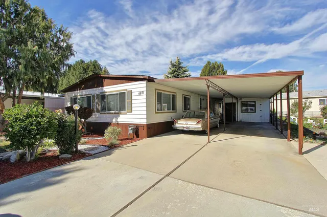 $199,999 | 5651 Sudley Lane, Garden City, ID 83714