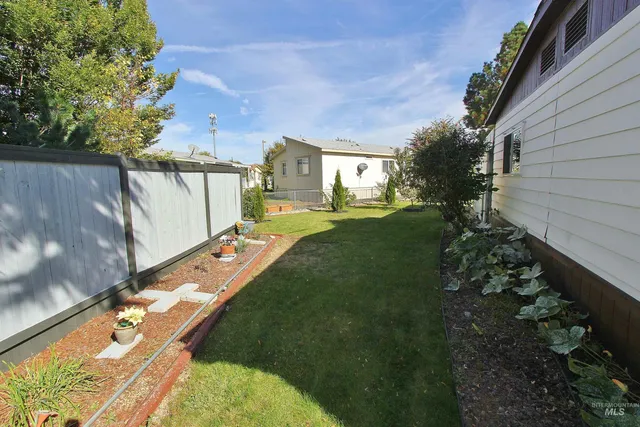 $199,999 | 5651 Sudley Lane, Garden City, ID 83714