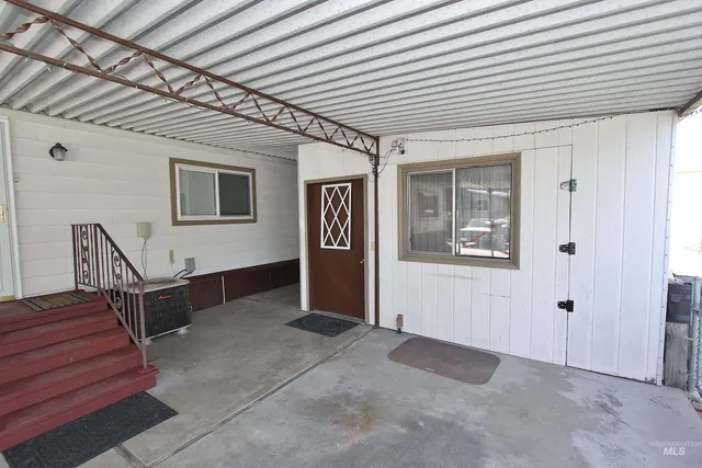 $199,999 | 5651 Sudley Lane, Garden City, ID 83714