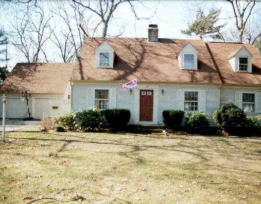 392 New Meadow Road Barrington, RI 02806 - Photo 1 of 1 Exterior Front.