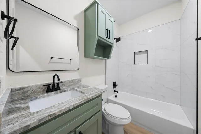 $297,000 | 207 North Harrison Street, McGregor, TX 76657