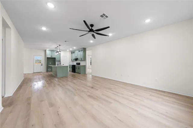 $297,000 | 207 North Harrison Street, McGregor, TX 76657