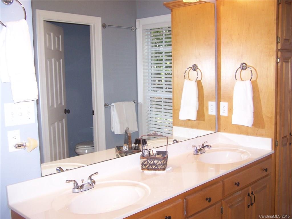 4234 Nesbit Road Waxhaw, NC 28173 - Photo 9 of 20 Gallery Image 9