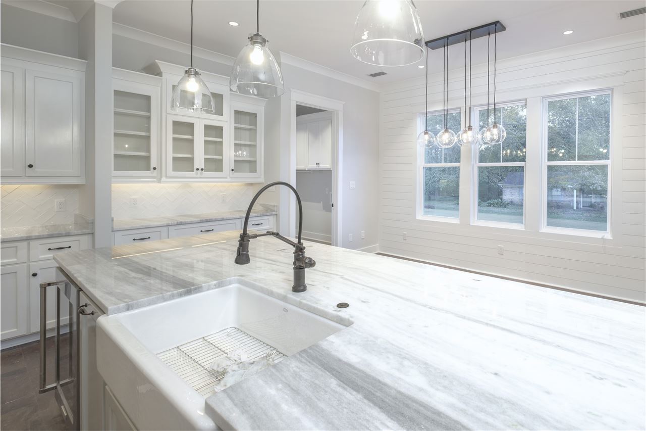 813 Coleman Avenue Fairhope, AL 36532 - Photo 4 of 42