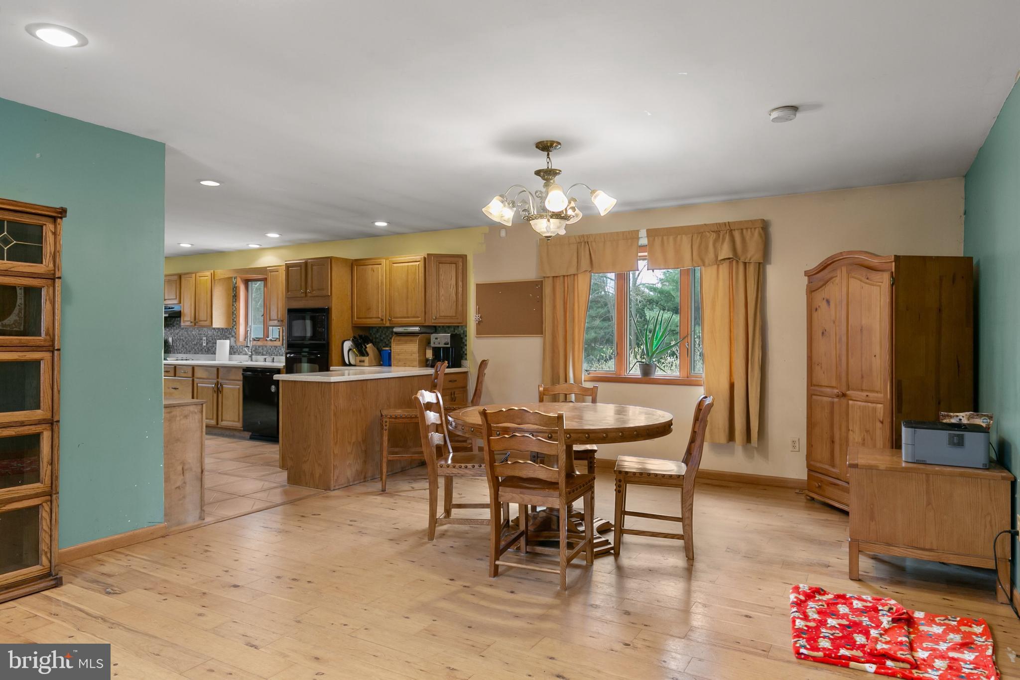 114 Carson Road Southampton, NJ 08088 - Photo 5 of 27 Gallery Image 5