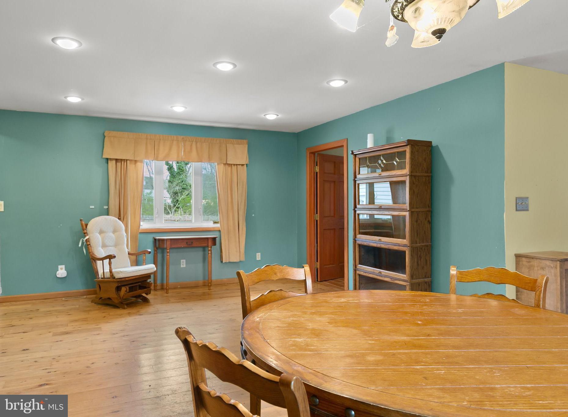 114 Carson Road Southampton, NJ 08088 - Photo 6 of 27 Gallery Image 6