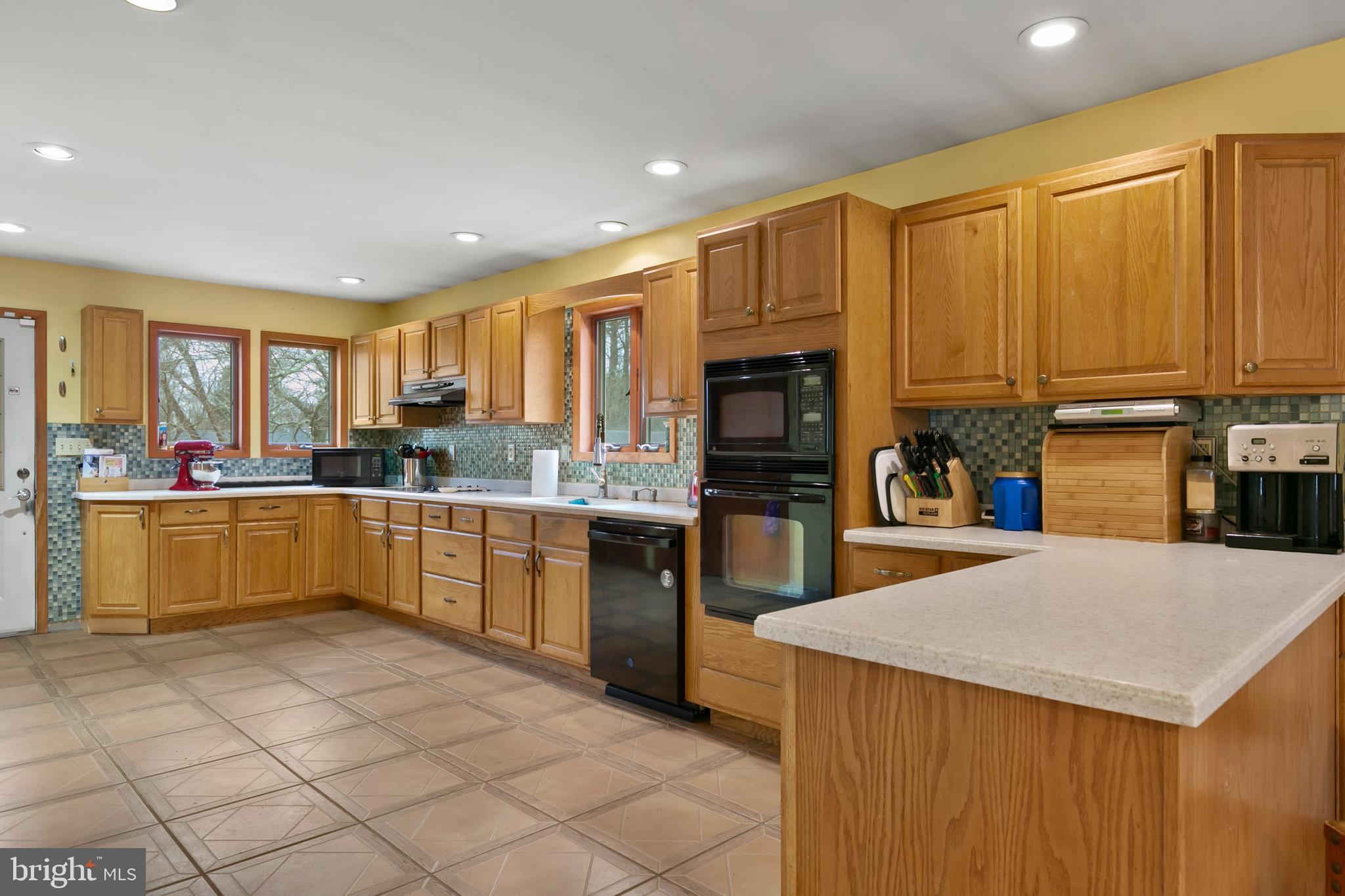 114 Carson Road Southampton, NJ 08088 - Photo 8 of 27 Gallery Image 8