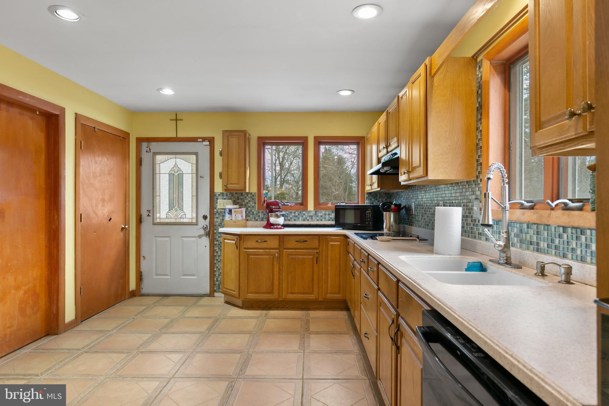 114 Carson Road Southampton, NJ 08088 - Photo 9 of 27 Gallery Image 9