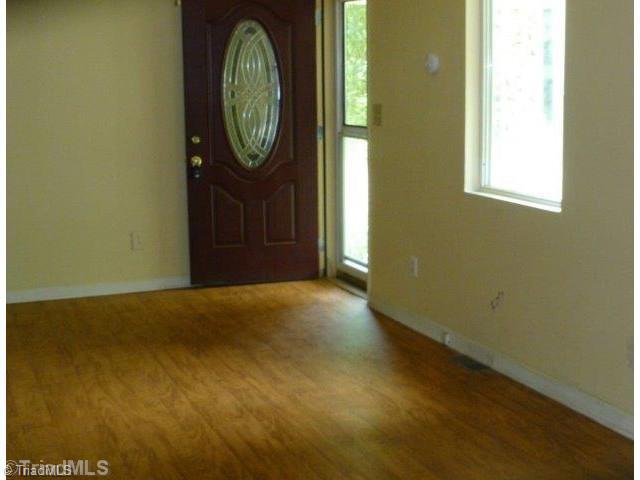 1113 Smith Farm Road Lexington, NC 27292 - Photo 8 of 16 Living Room.