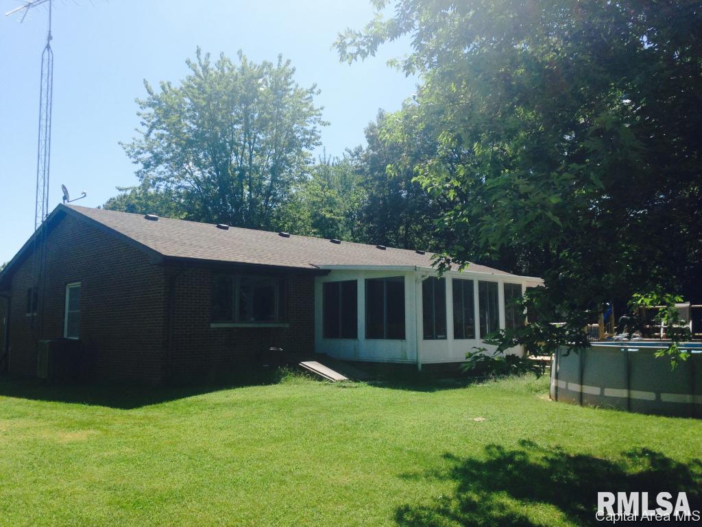 19974 Sunny Acres Road Petersburg, IL 62675 - Photo 5 of 31 Gallery Image 5