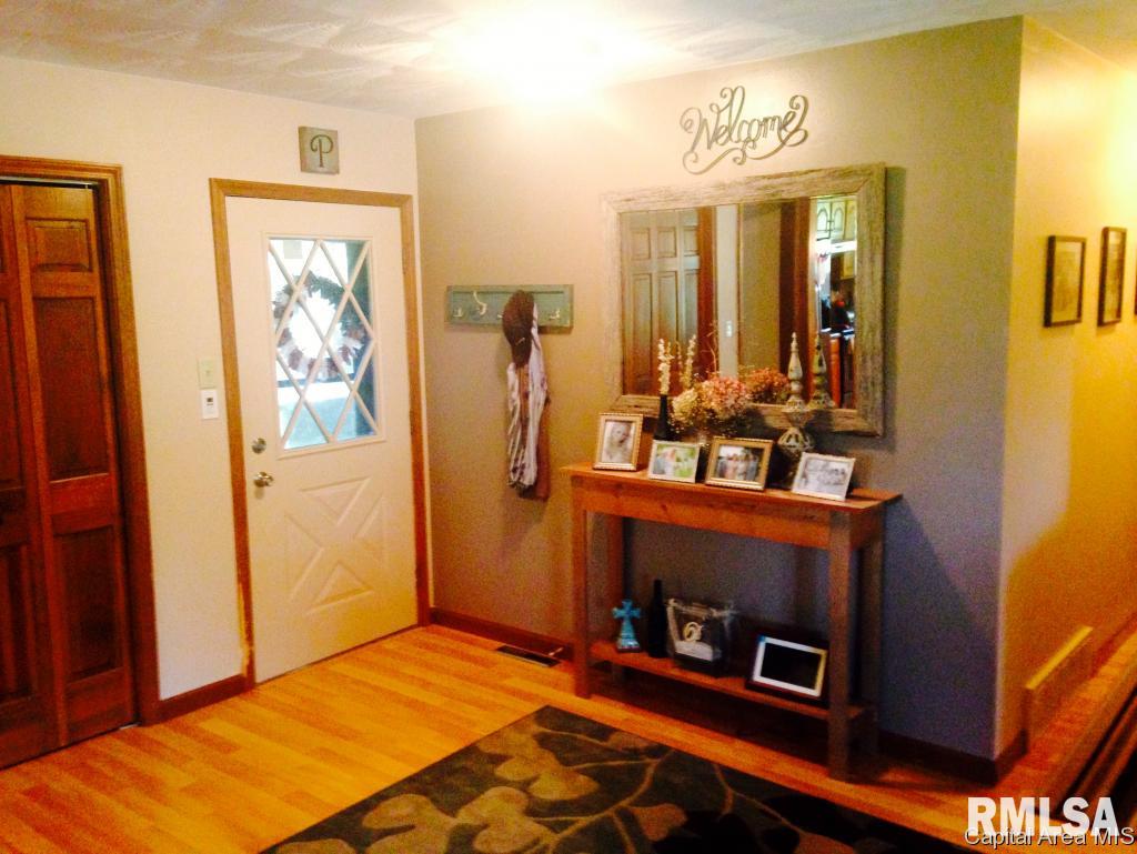 19974 Sunny Acres Road Petersburg, IL 62675 - Photo 10 of 31 Gallery Image 10