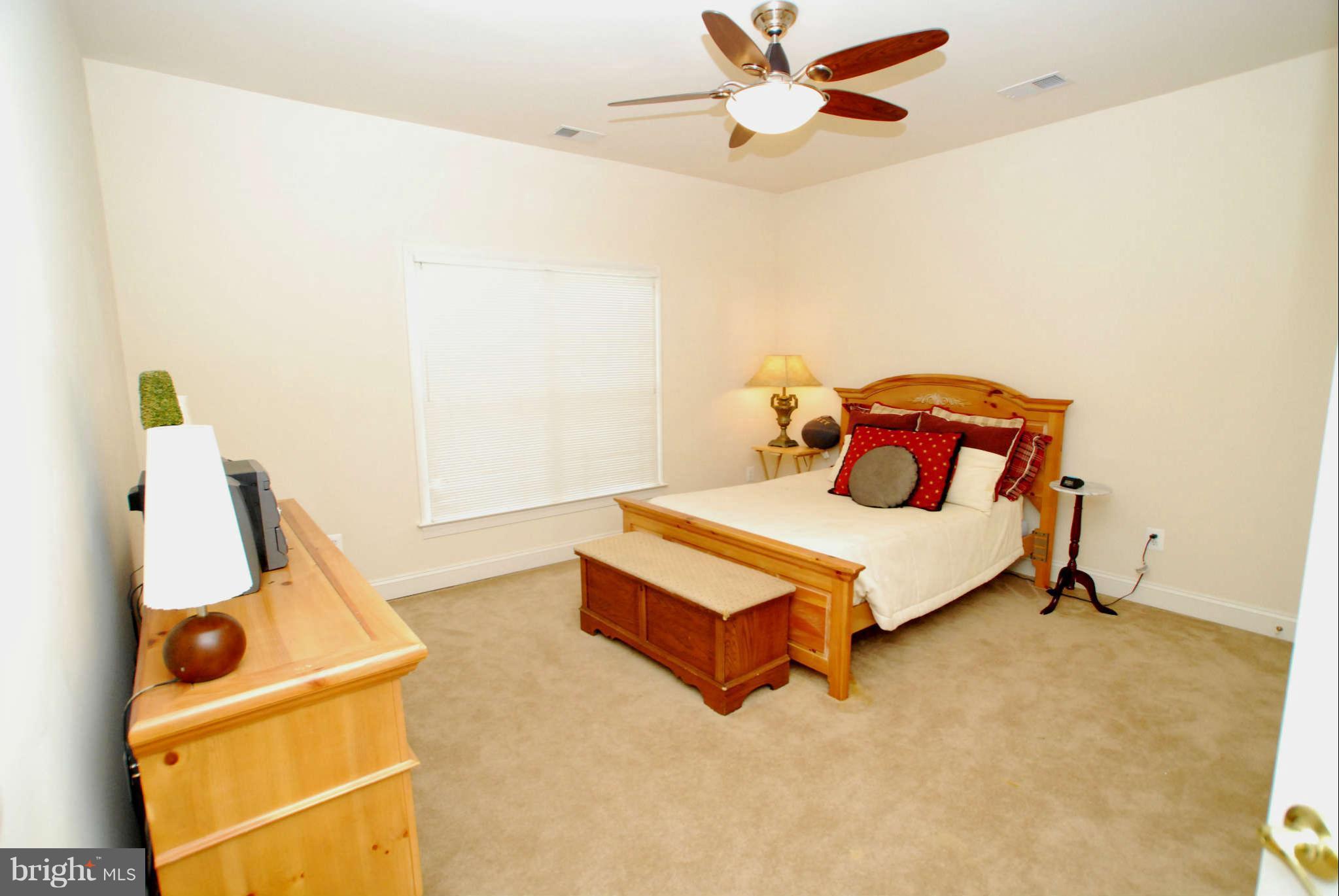 9915 Greenel Road Damascus, MD 20872 - Photo 17 of 30 Bedroom