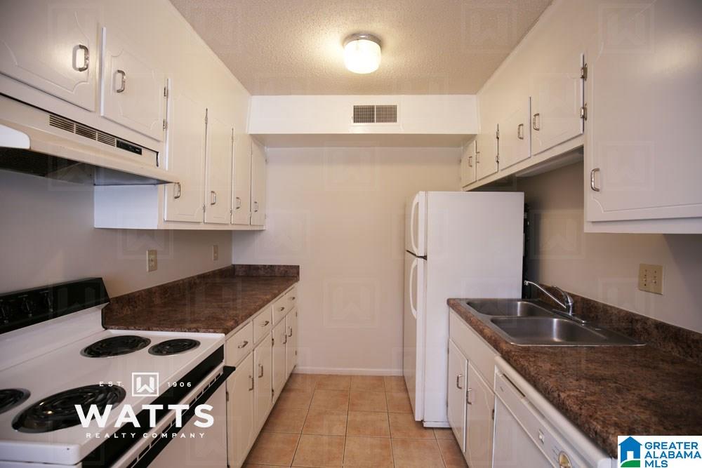 809 29th Street South, Unit 2 Birmingham, AL 35205 - Photo 4 of 6