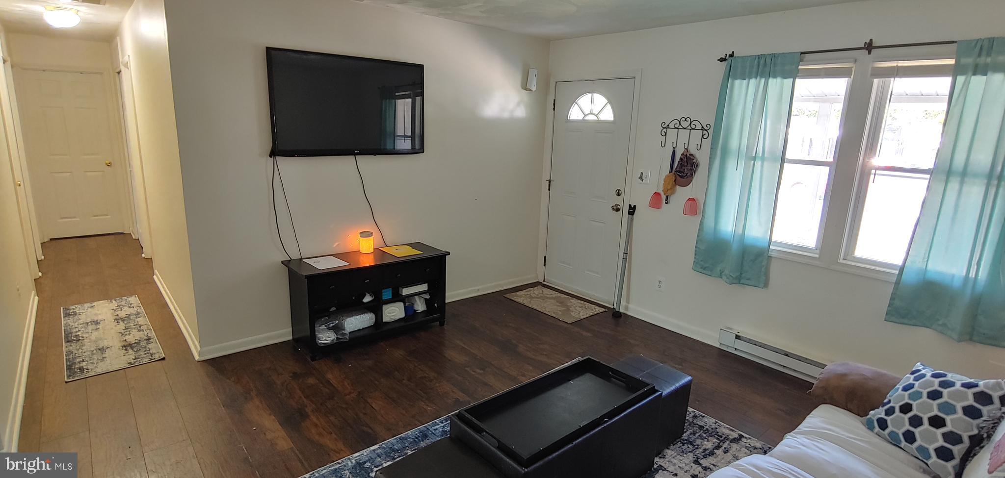 105 Fitzhugh Road Joppa, MD 21085 - Photo 2 of 16 Living room