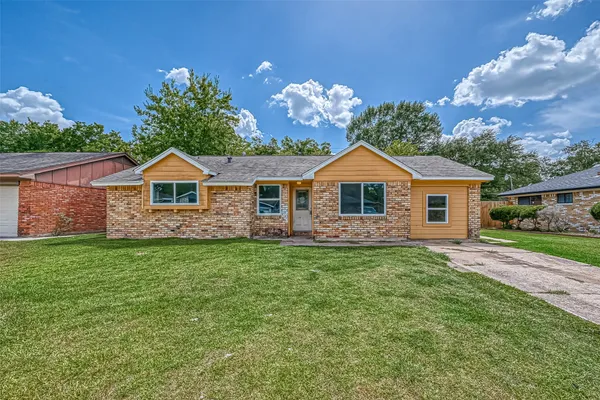 $1,995 | 5606 Elm Spring Drive, Houston, TX 77048