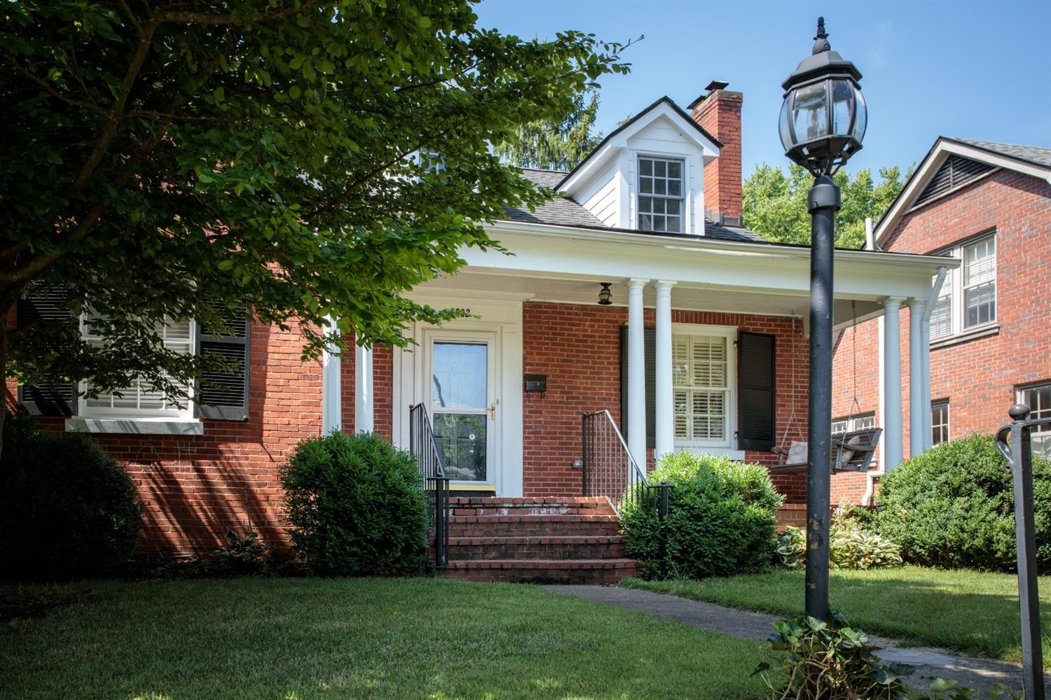 1502 Cochran Road Lexington, KY 40502 - Photo 2 of 23 Photo 2