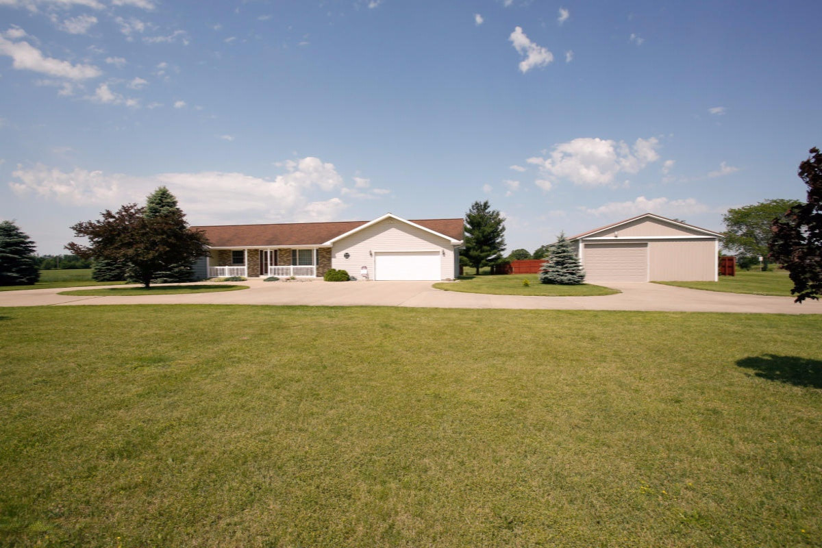 68850 Sevison Road White Pigeon, MI 49099 - Photo 2 of 29 15028995_01