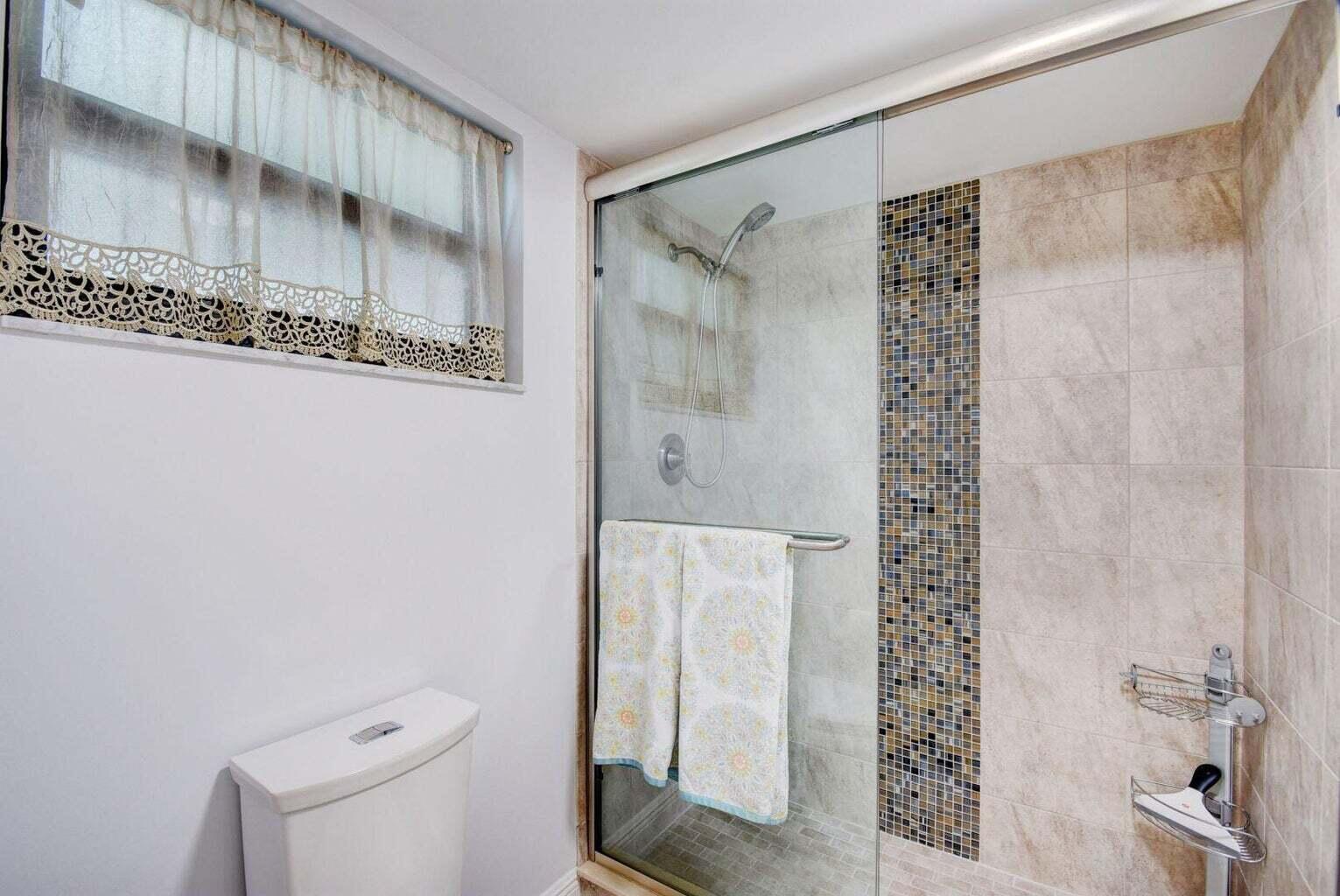 13334 Polo Club Road, Unit 246247 Wellington, FL 33414 - Photo 12 of 30 Shower 246