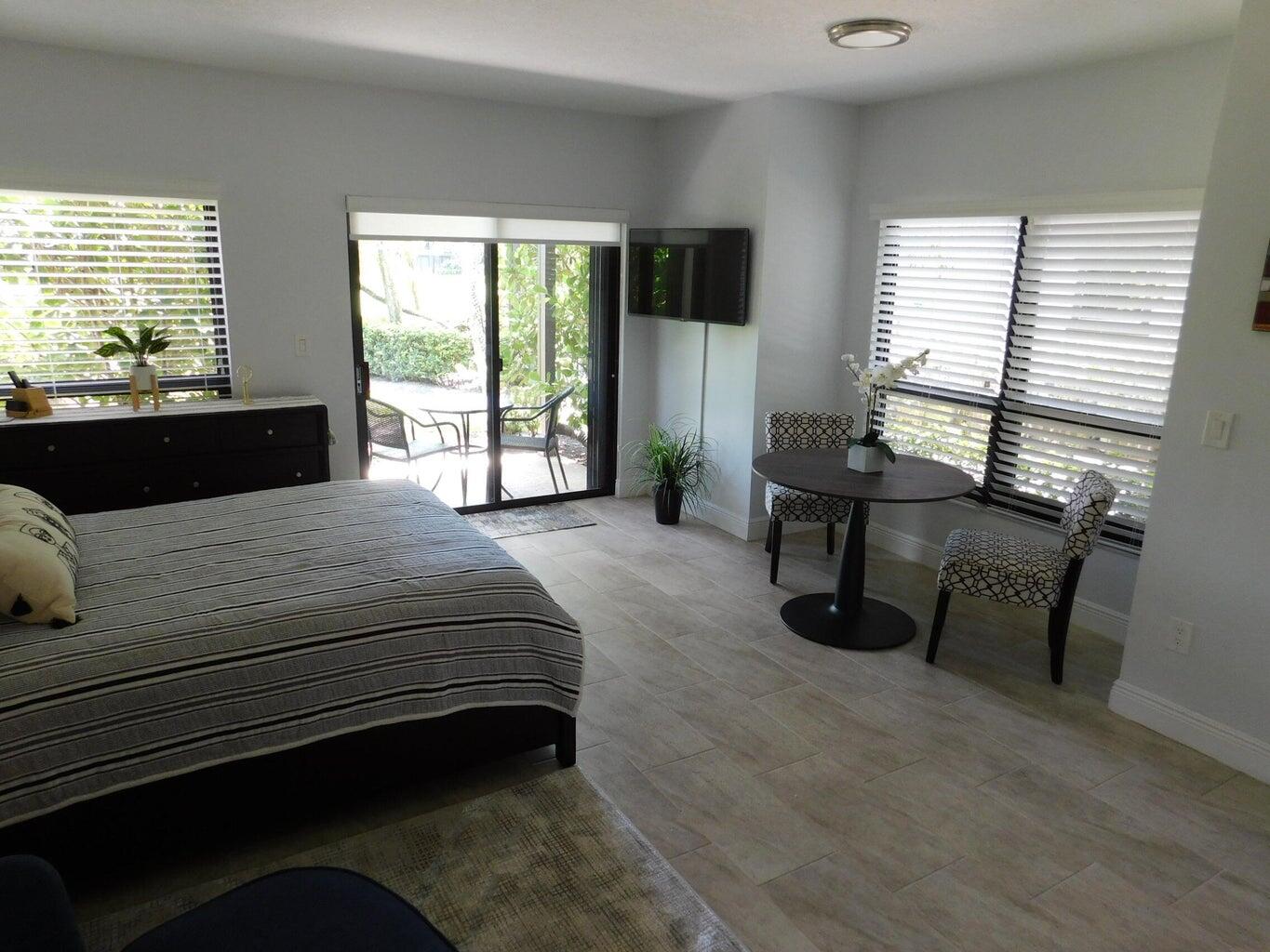 13334 Polo Club Road, Unit 246247 Wellington, FL 33414 - Photo 19 of 30 Guest Room Eff 247