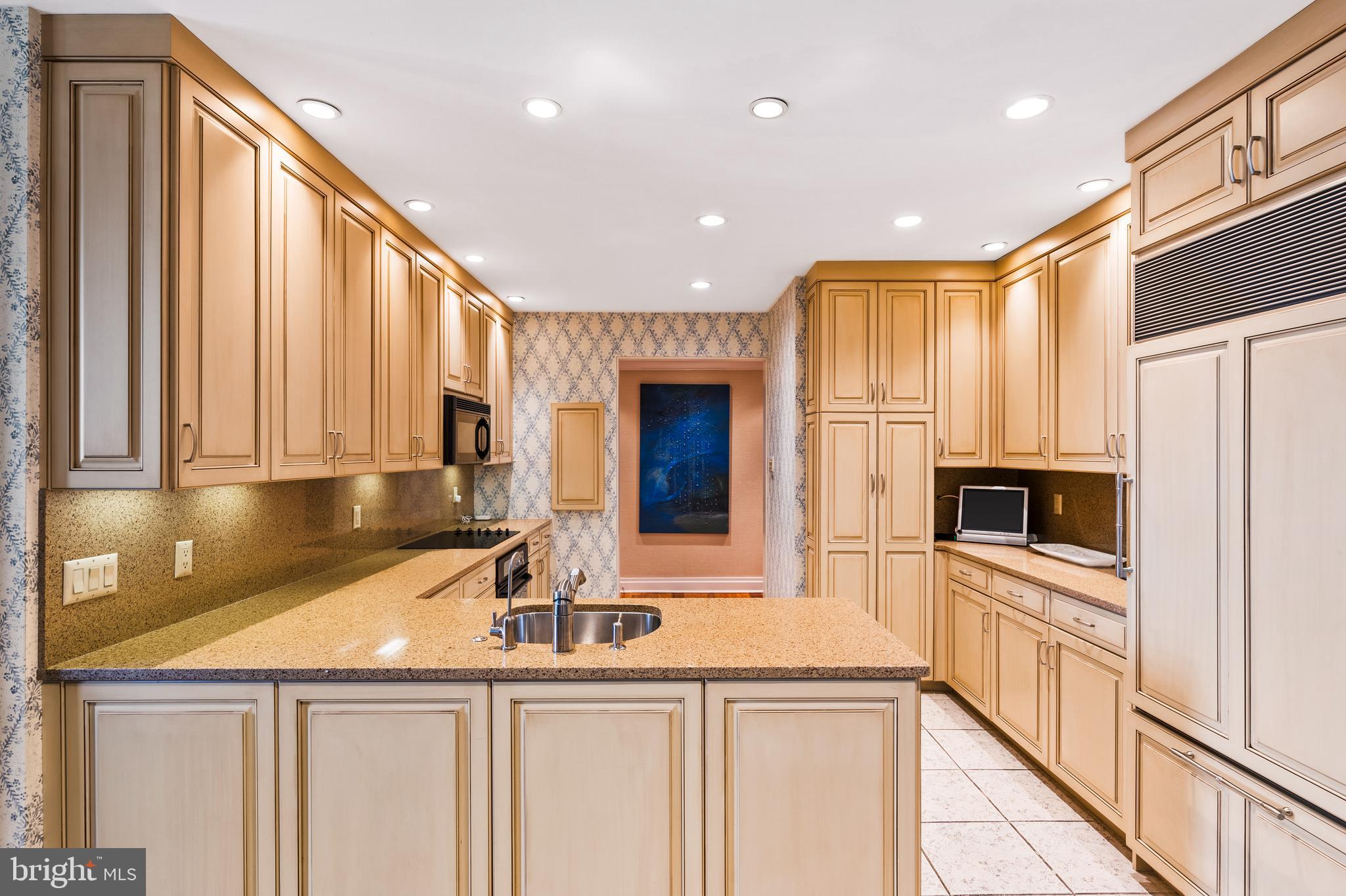 1820 Rittenhouse Square, Unit 1002 Philadelphia, PA 19103 - Photo 29 of 64