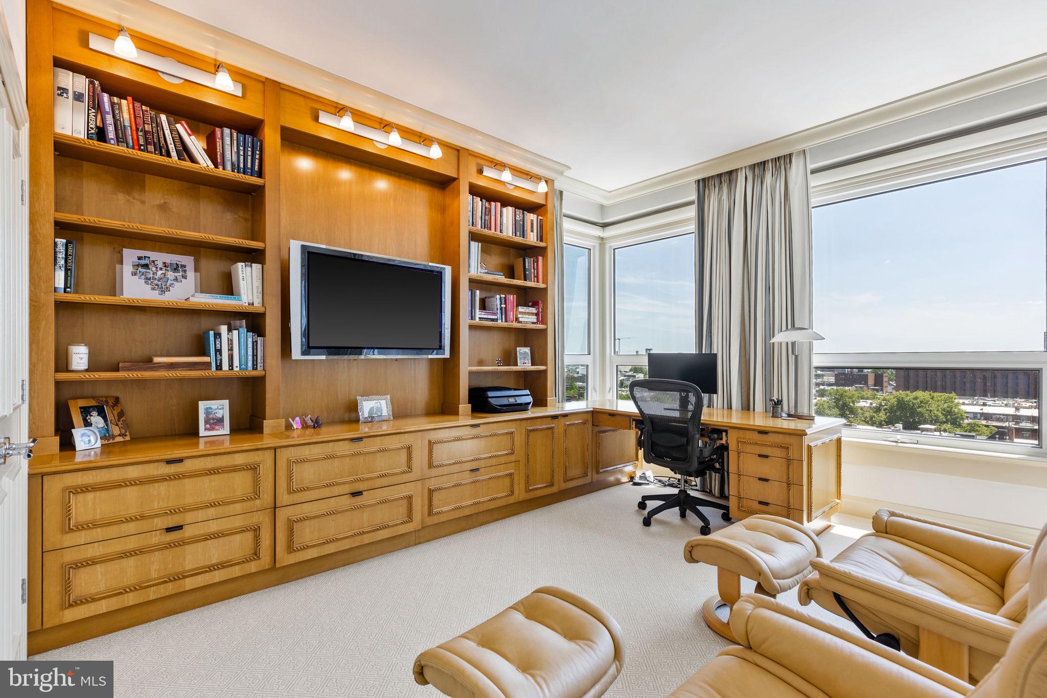 1820 Rittenhouse Square, Unit 1002 Philadelphia, PA 19103 - Photo 44 of 64