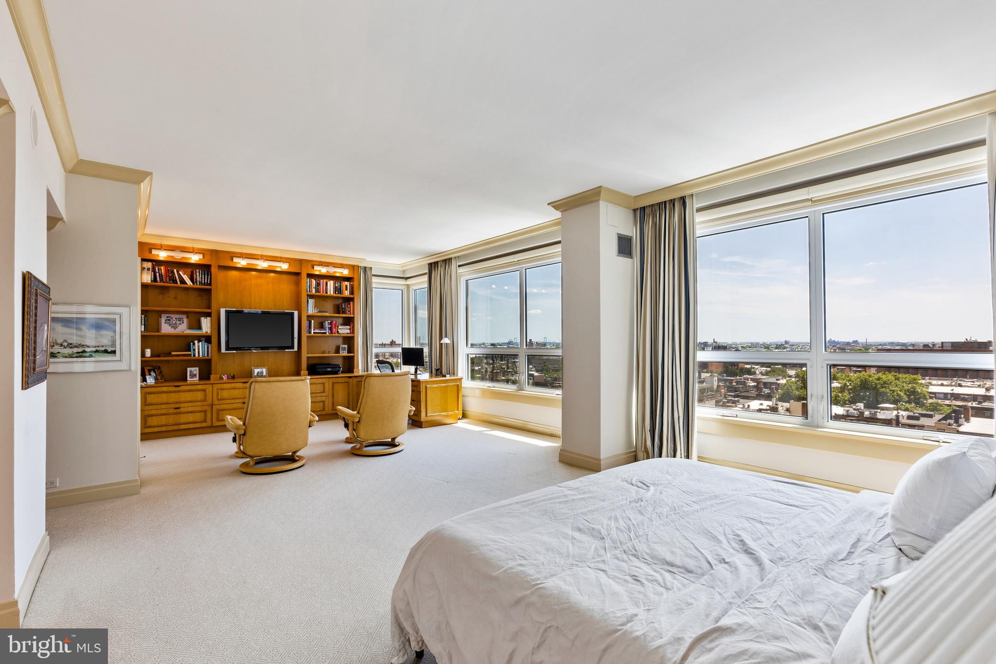 1820 Rittenhouse Square, Unit 1002 Philadelphia, PA 19103 - Photo 49 of 64