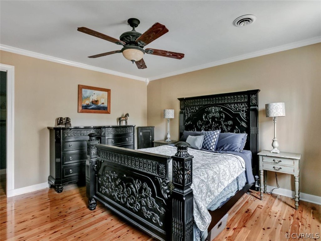 13512 Queensgate Road Midlothian, VA 23114 - Photo 24 of 41 Master bedroom with en-suite bath & double closets