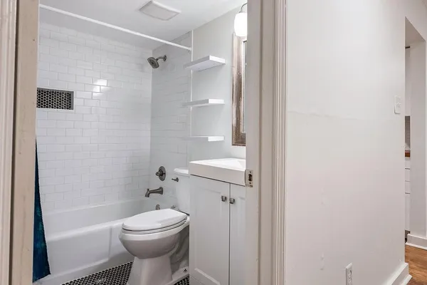 $156,000 | 1133 Clairemont Avenue, Unit D, Decatur, GA 30030