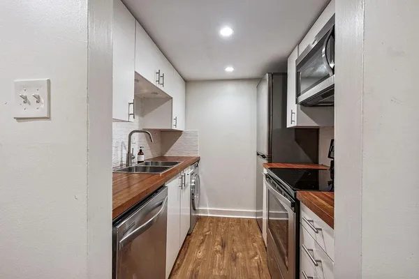 $156,000 | 1133 Clairemont Avenue, Unit D, Decatur, GA 30030