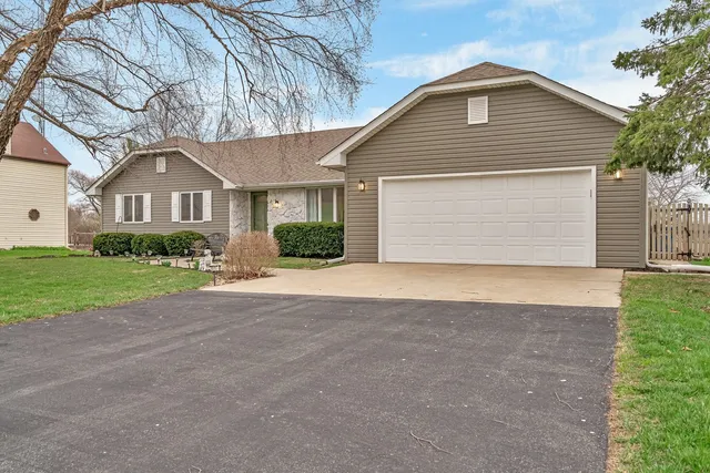 $420,500 | 218 San Carlos Road, Minooka, IL 60447