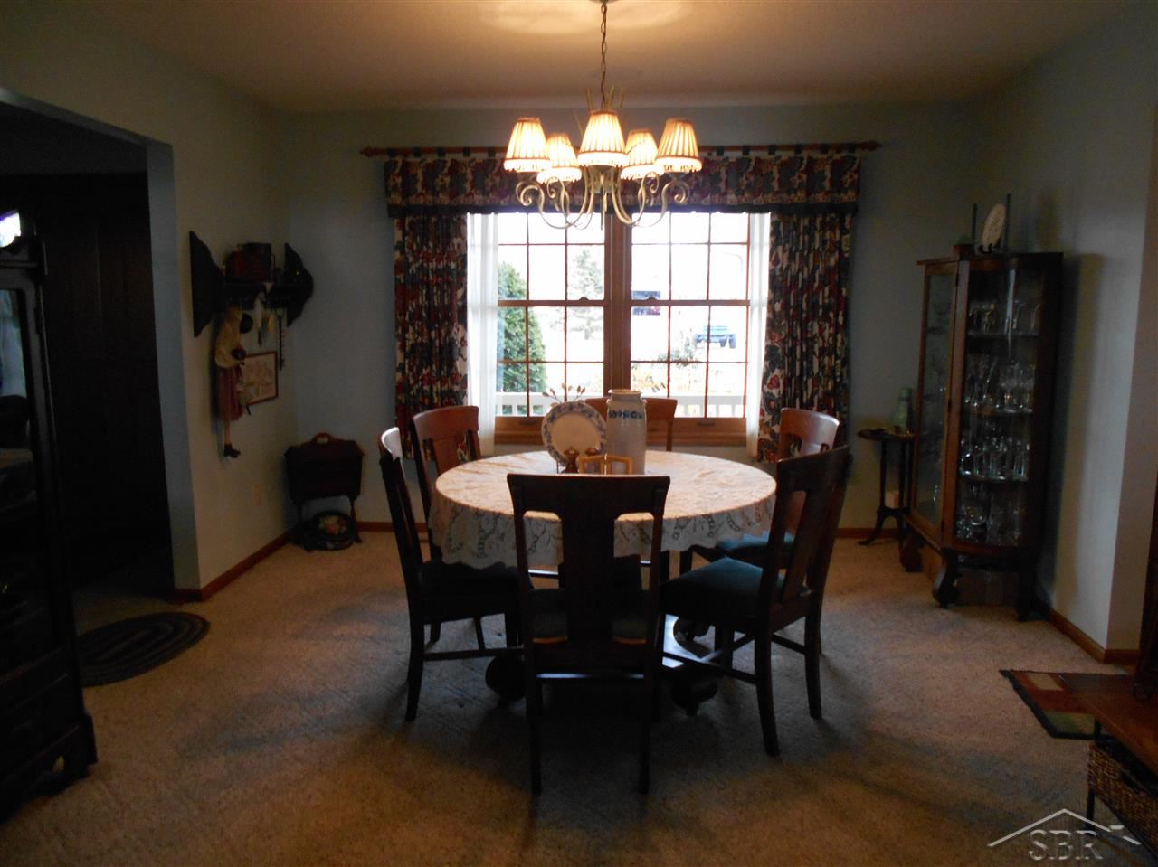 4939 North Graham Road Freeland, MI 48623 - Photo 7 of 20 31233412-6.JPG