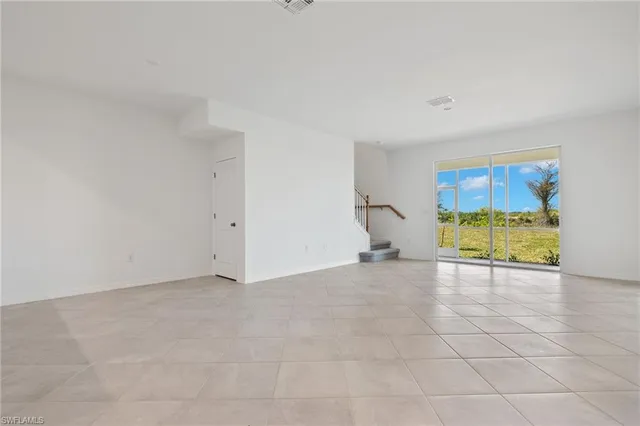 $2,400 | 2841 Citrus Street, Naples, FL 34120