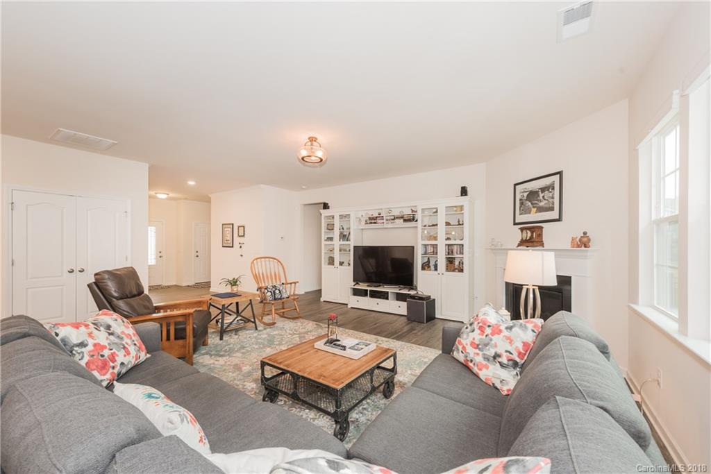 16118 Foreleigh Road Huntersville, NC 28078 - Photo 4 of 24 Gallery Image 4