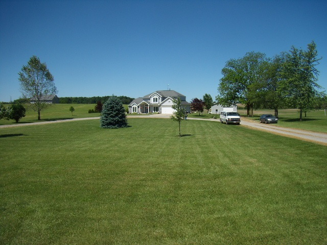 2375 South Bill Deller Road Angola, IN 46703 - Photo 2 of 31 Gallery Image 2