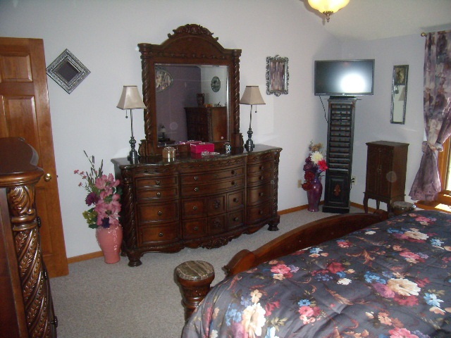 2375 South Bill Deller Road Angola, IN 46703 - Photo 12 of 31 Gallery Image 12