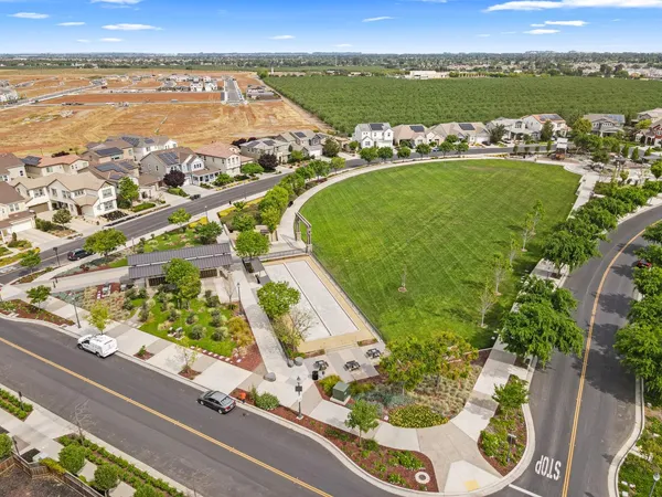 $850,000 | 2341 Ellis Town Drive, Tracy, CA 95377