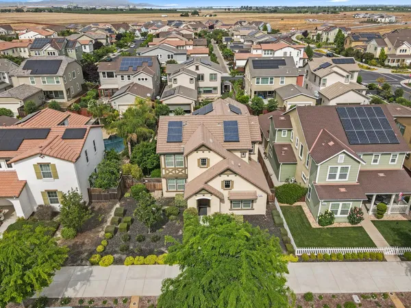 $850,000 | 2341 Ellis Town Drive, Tracy, CA 95377