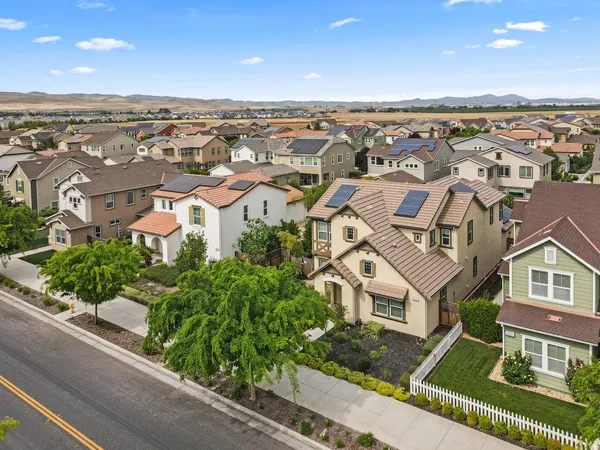 $850,000 | 2341 Ellis Town Drive, Tracy, CA 95377