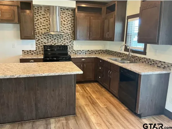$1,650 | 17284 County Road 1100, Flint, TX 75762