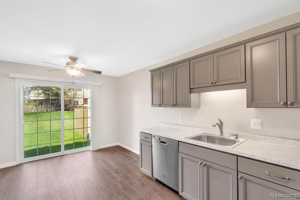 1177 Pine Ridge Court, Unit 135 Rochester Hills, MI 48306 - Photo 15 of 41