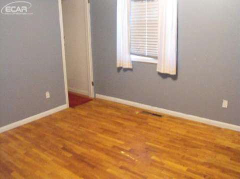 1297 West Vienna Road Clio, MI 48420 - Photo 11 of 27 20438474-10.JPG