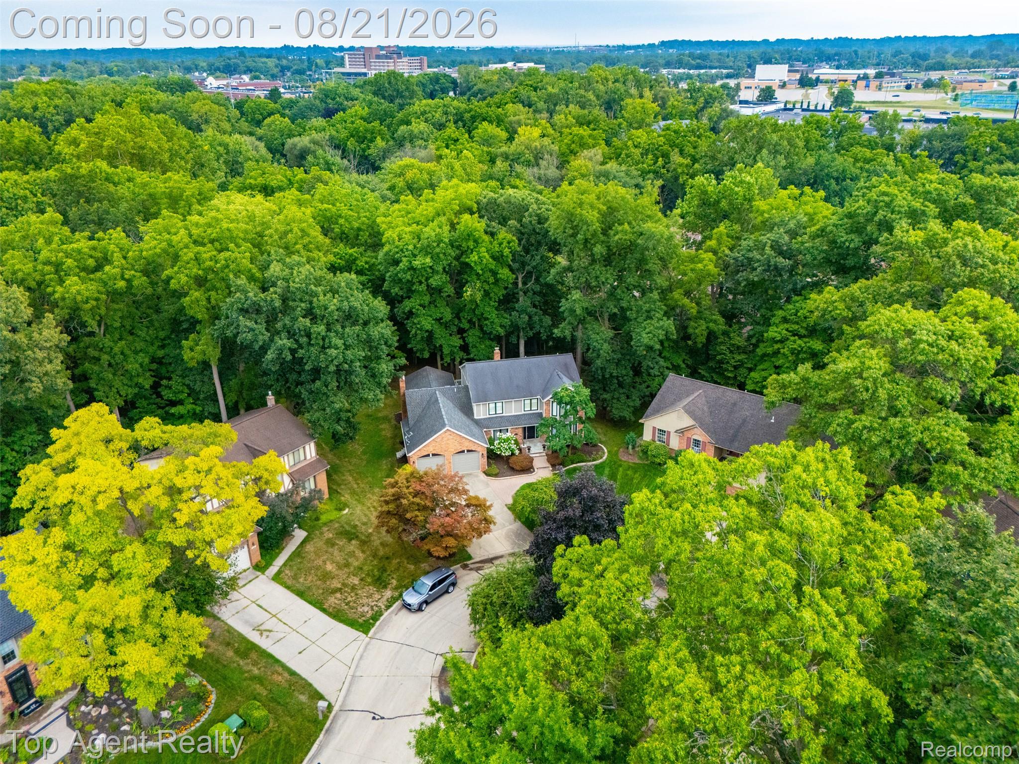 412 Streamview Court Rochester, MI 48309 - Photo 56 of 69 drone (4).jpg